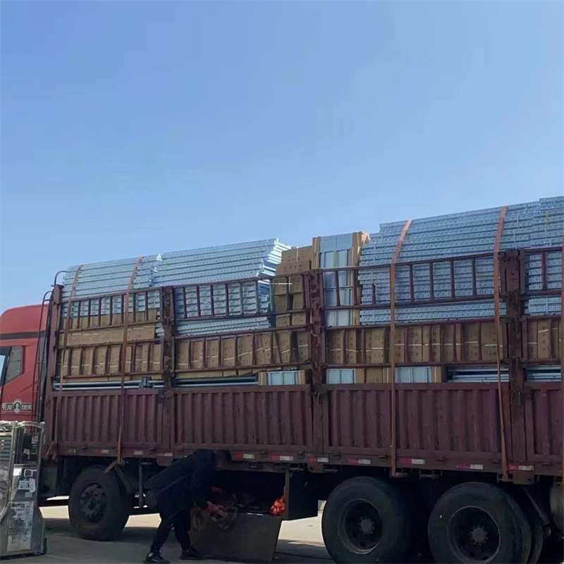 湖北十堰张湾到新疆阿勒泰富蕴县物流公司，一站式服务
